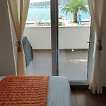 By The Sea - 11929 Apartment Rogoznica (Sibenik-Knin)