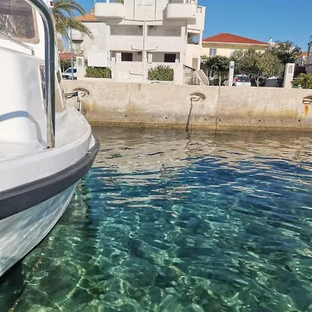 By The Sea - 11929 Apartman *