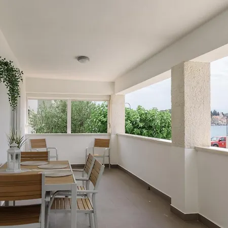 By The Sea - 11929 Διαμέρισμα